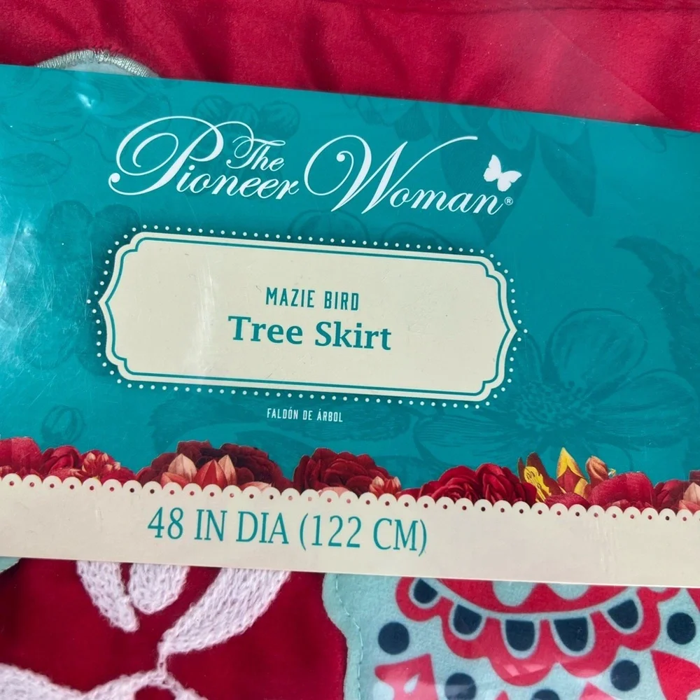 Pioneer Woman‎ Mazie Bird Christmas Tree Skirt Brand New red